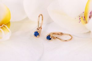 Arany bébifülbevaló sötétkék kővel n.k-ld-453s-k - Arany baba fülbevalók