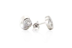 Fehér arany fülbevaló stekkeres fehér köves díszítéssel - Arany gyerek fülbevaló